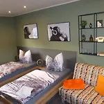 Gaestezimmer In Einer Thiele In ゲストハウス Rosswein
