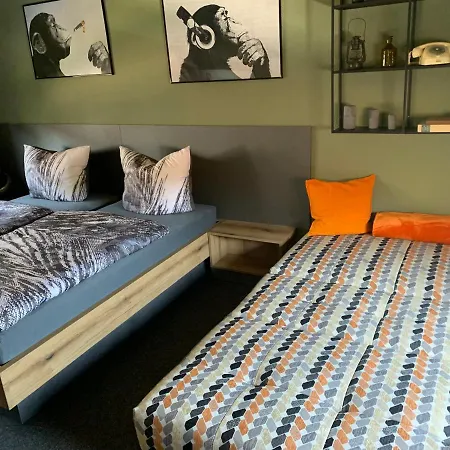 Gaestezimmer In Einer Thiele In Guest house *
