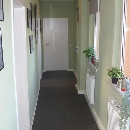 Gaestezimmer In Einer Thiele In Rosswein